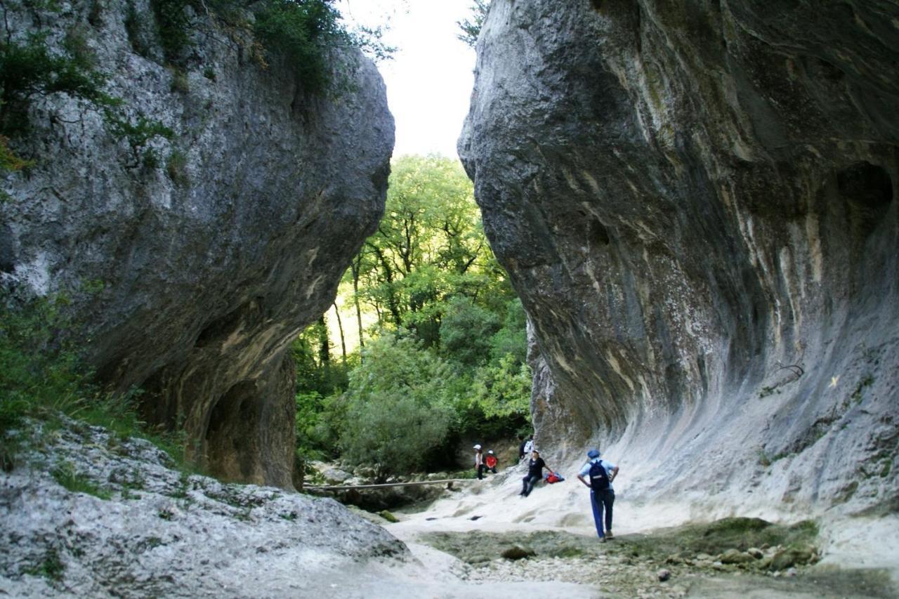 شقة L'Atelier Des Reves La Roque-sur-Cèze المظهر الخارجي الصورة